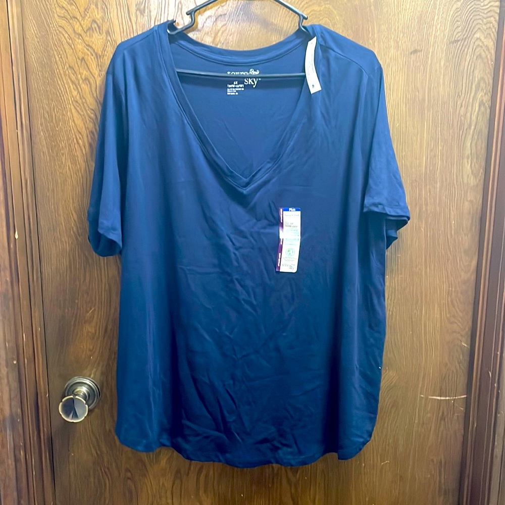 Women’s V neck top